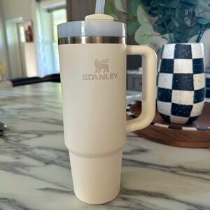 STANLEY 30 oz tumbler